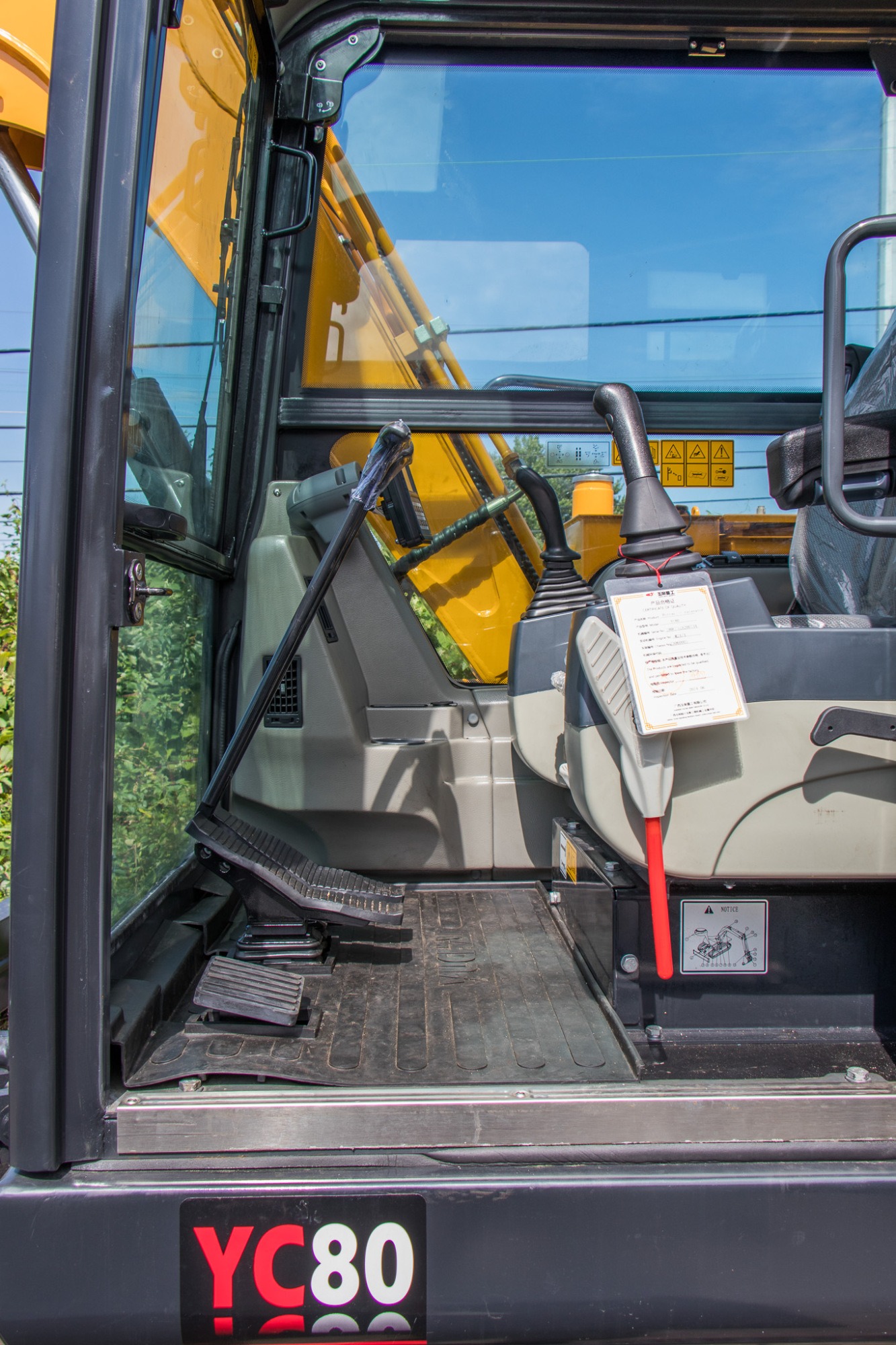 Norwalk forklift and Yuchai YC80 excavator package