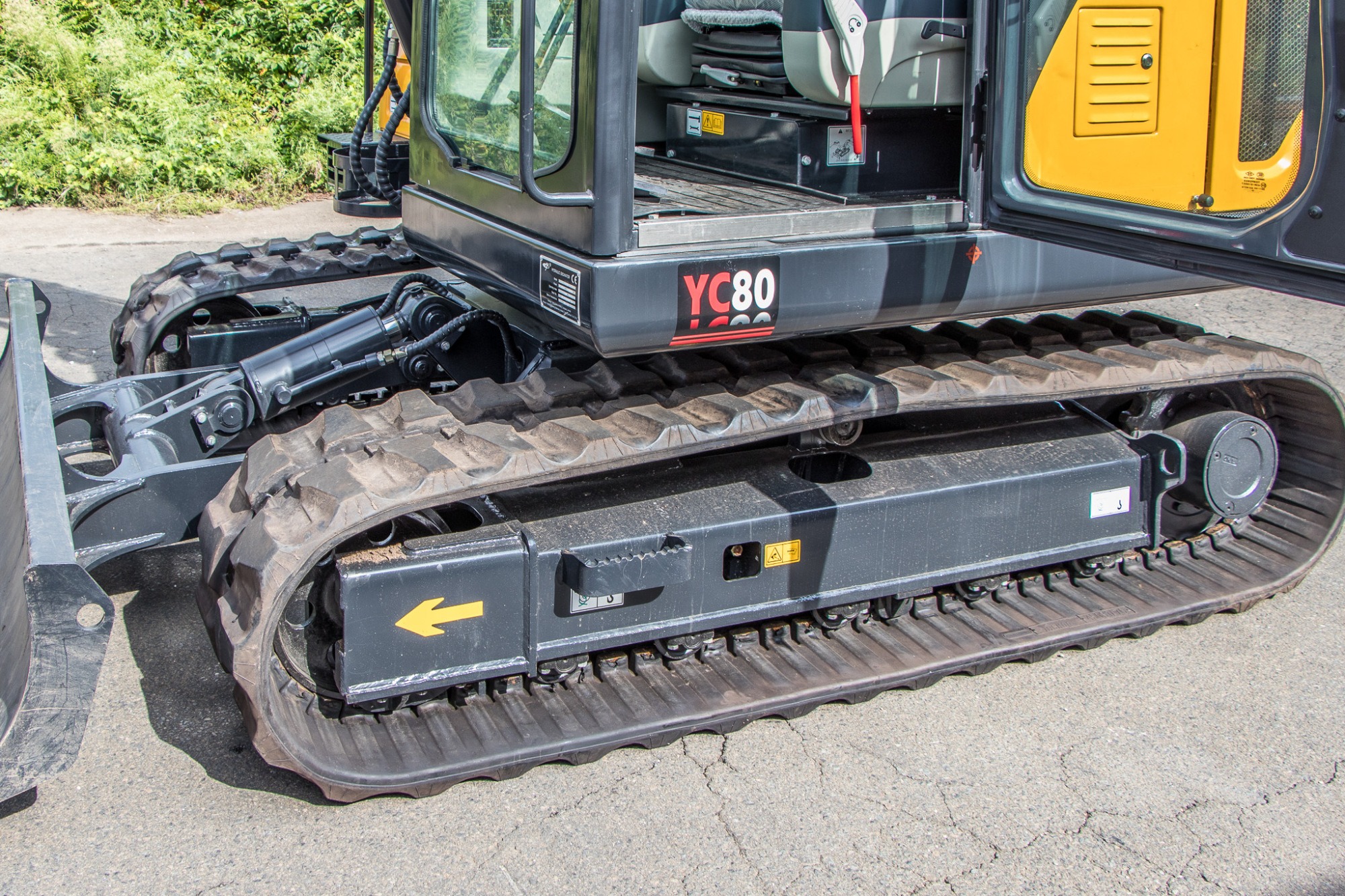 Cat excavator alternative: Yuchai YC80 with 56.8 hp